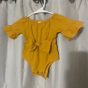Boutique onsie size 68